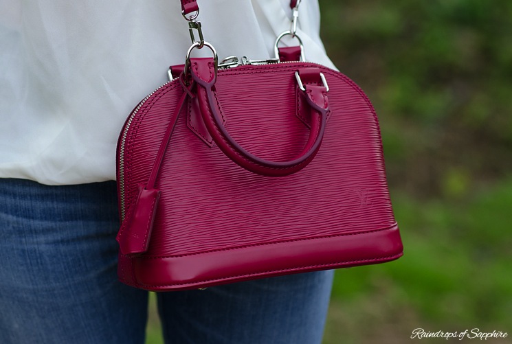 louis-vuitton-alma-bb-epi-leather-fuchsia-bag-review-10