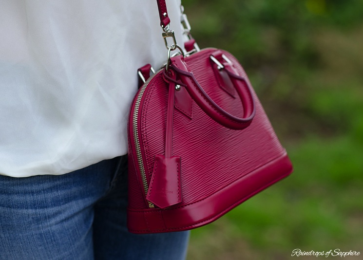 louis-vuitton-alma-bb-epi-leather-fuchsia-bag-review-11