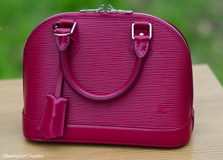 louis-vuitton-alma-bb-epi-leather-fuchsia-bag-review