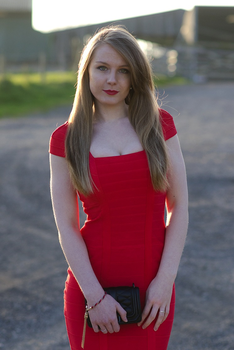 red-bodycon-dress-tight