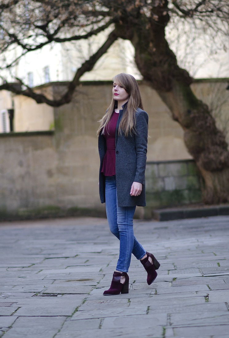 skinny-jeans-boots-coat