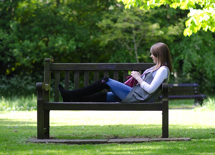 uk-fashion-blogger-bench