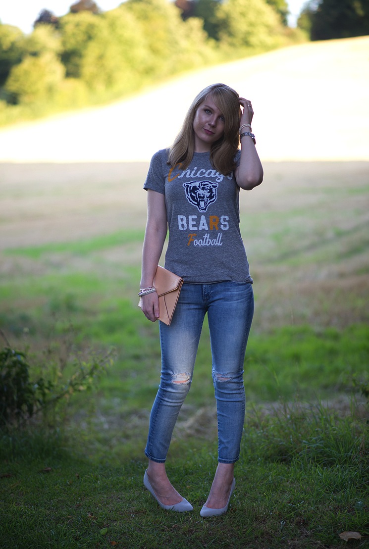 chicago-bears-t-shirt-on-girl