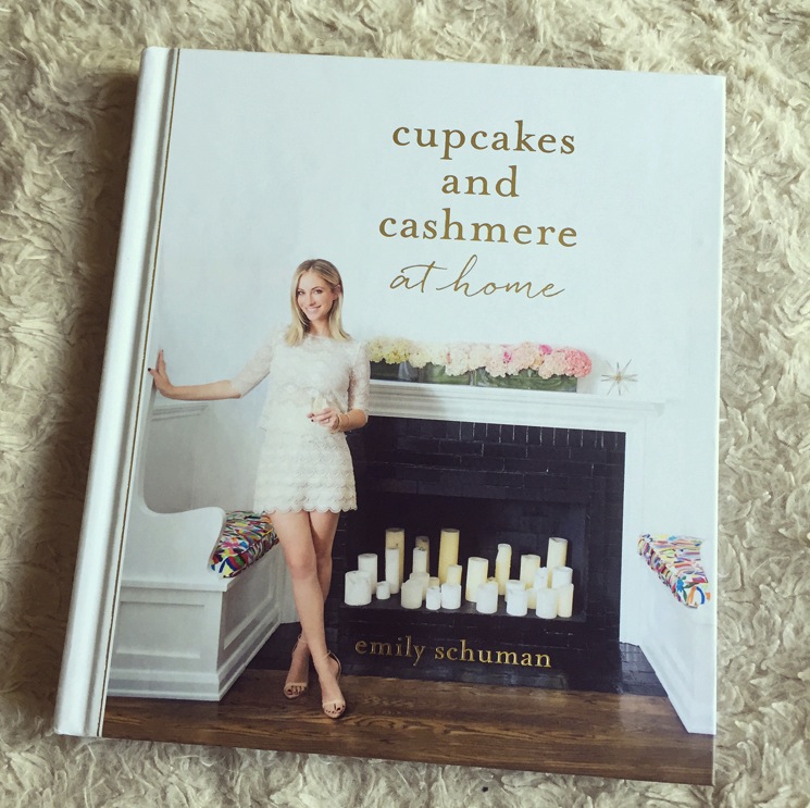 cupcakes-cashmere-book