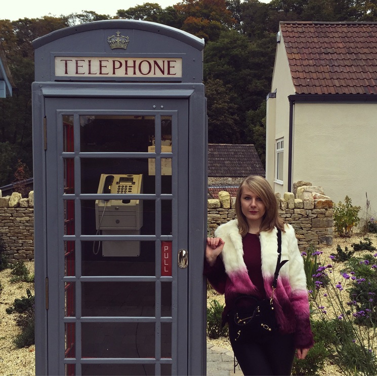 grey-phone-box