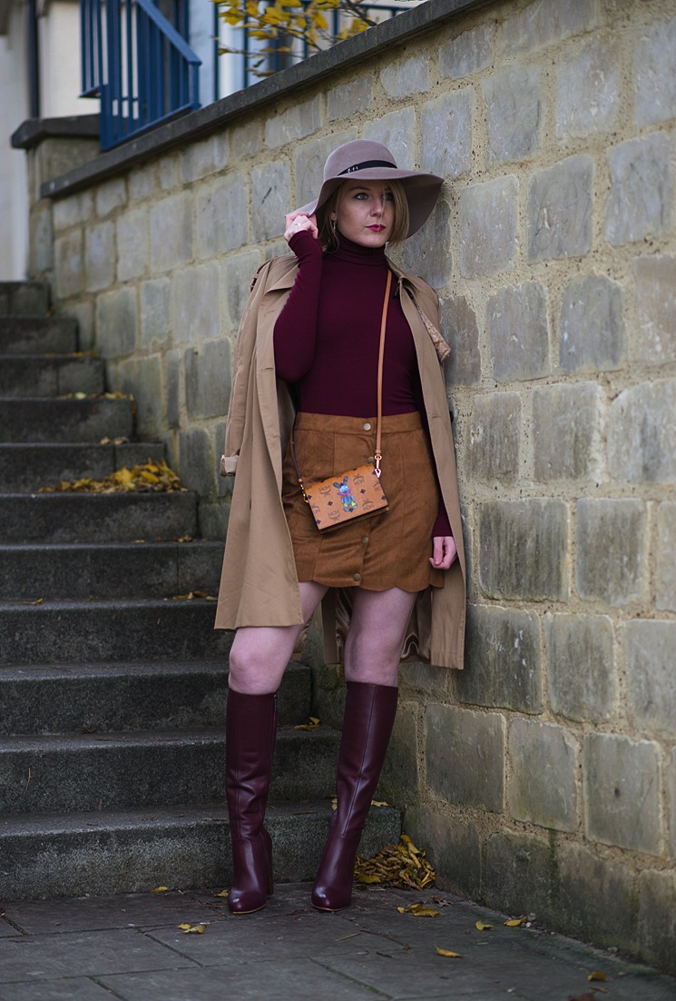 70's-suede-skirt-roll-neck-outfit