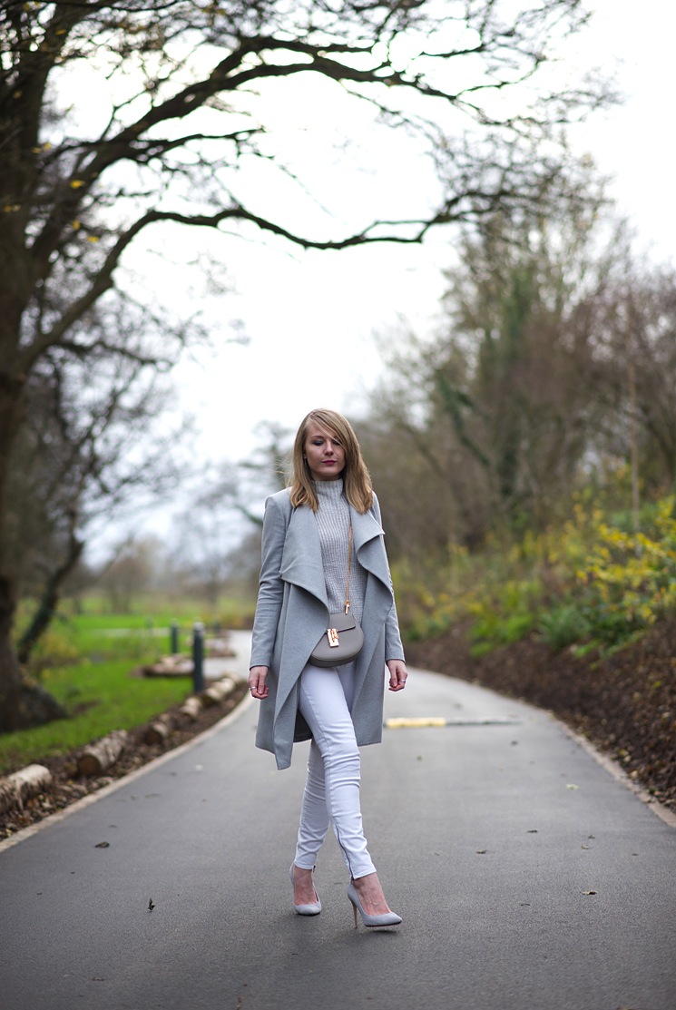 uk-fashion-blogger-grey-coat