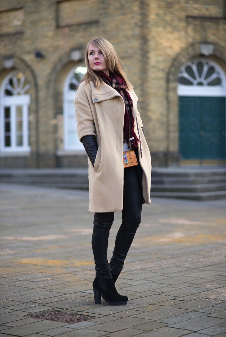 zara-leather-sleeve-coat-skinny-jeans